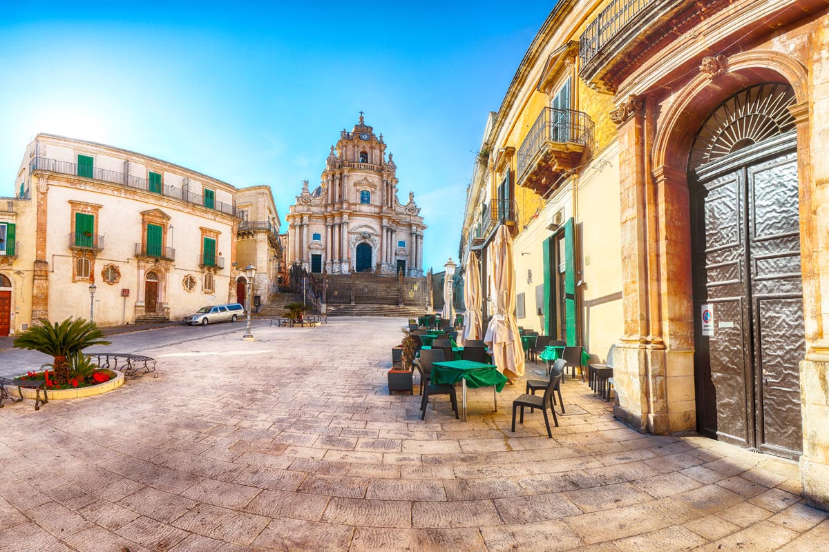 20 Sicily MODICA Saint George cathedral of Modica and Duomo square_1383266492 - Modica: St George Cathedral & Duomo square