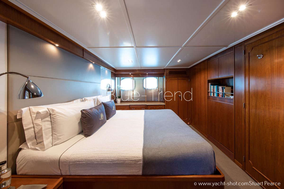 M/Y Heavenly DazeCopyright Â© www.yacht-shot.comStuart Pearce